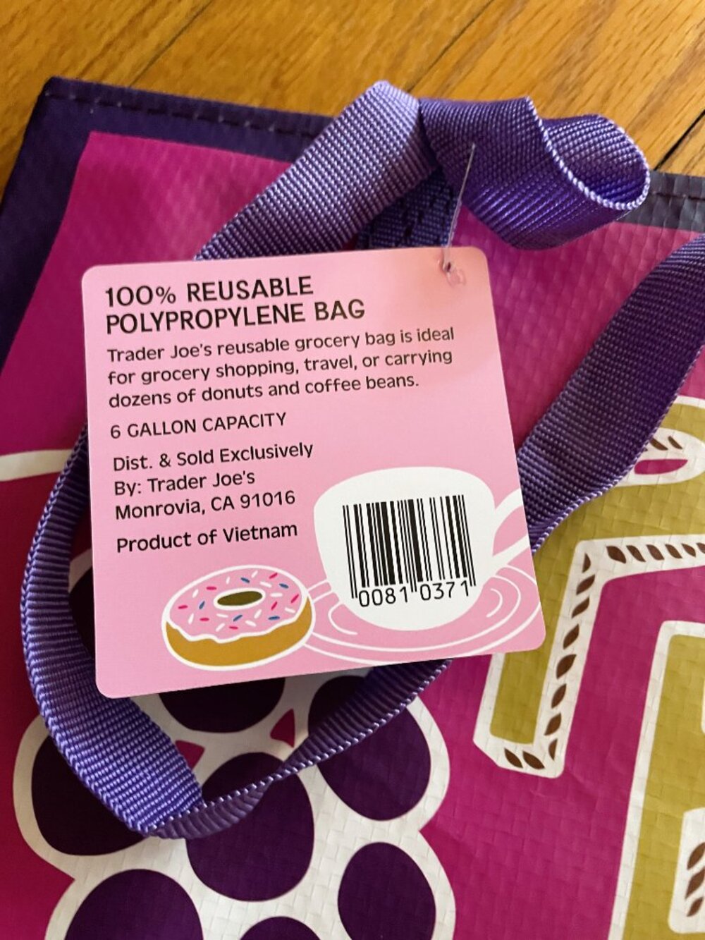 NWT Trader Joe's Magenta Pink Limited Edition LG Tote w/ PBJ & Mac Tote - Picture 15 of 16